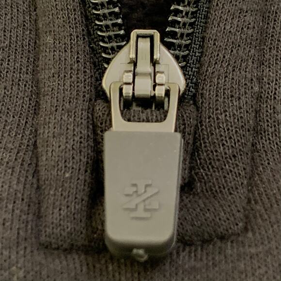 Izod Mens Black Shirt Advantage Performance Stretch Size 2XL Pullover 1/4 Zip - Picture 5 of 15